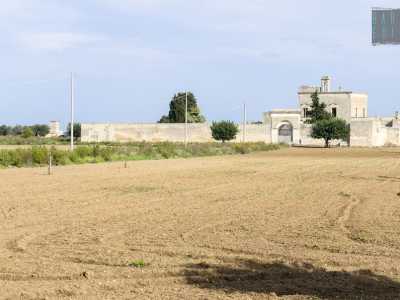 L'ingresso di Torre di Reddito, antica costruzione risalente al XVI secolo, appartenuta per generazioni alla famiglia Tanzi